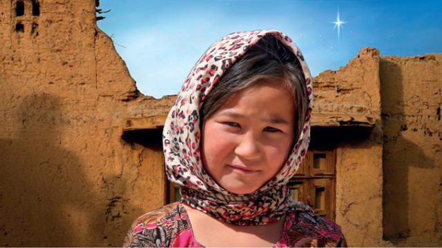 Afganistanilainen tyttö.